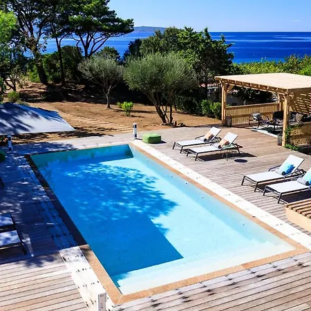 فيلة Cappiciolo Sleeps 10 Pool Air Con Wifi *